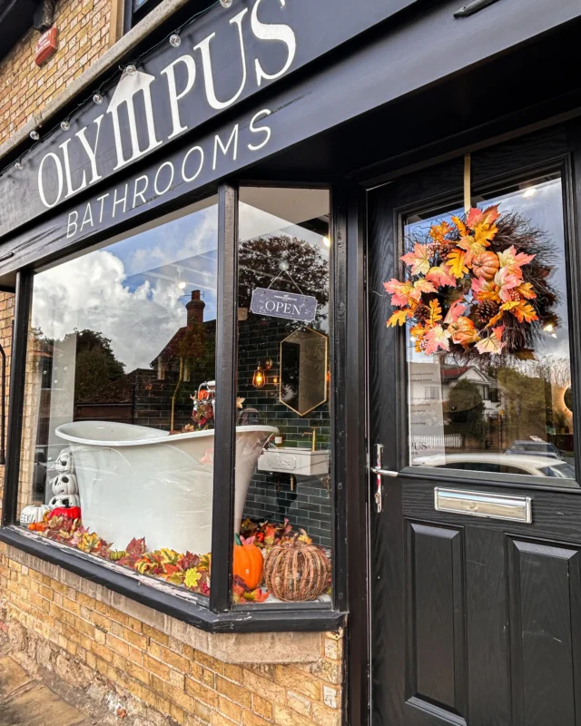 Autumn at Olympus 🍁🍂🍁

Just missing Gerald skeleton, we’ve got two skeletons this year (lost him then found him again but bought another in the meantime!) 

Our question is where shall we put Gerald’s friend let us know in the comments? 

#bathroomshowroom #bathroomshowrooms #bathroominstallers #freestandingbath #freestandingbathtub #bathroomfitter